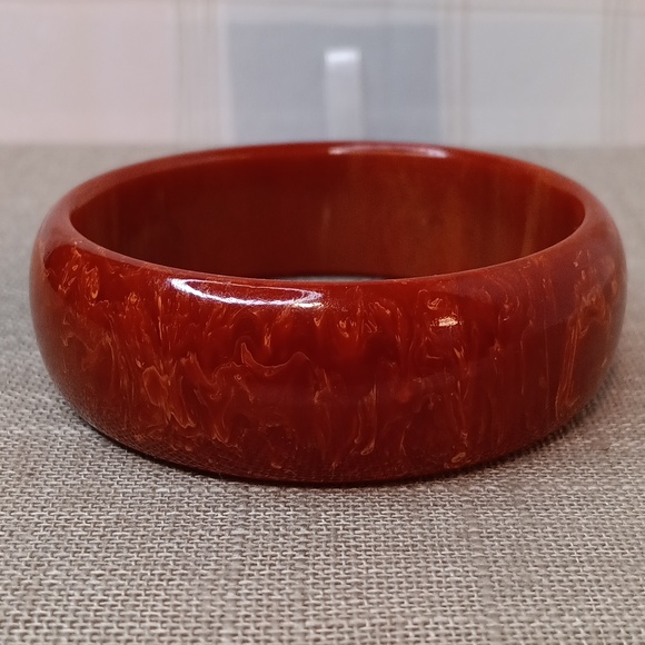 Vintage Orange Red Marbled Bakelite Bangle Bracelet - Picture 3 of 6
